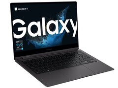 Samsung bietet sein schlankes Galaxy Book 2 Pro 360 Notebook aktuell zum Bestpreis mit über 20 Prozent Rabatt an (Bild: Samsung)