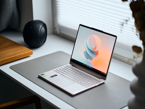 Lenovo Yoga 9i 14 G8 2023 Convertible im Test - Intel Raptor Lake enttäuscht