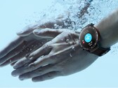 Die Honor MagicWatch 2 ist bis 5 ATM wasserdicht, sodass sich die Smartwatch zum Schwimmen eignet. (Bild: Honor)