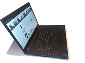 Lenovo ThinkPad P15v G2: Ein 4K-Panel & Intels Core i9 sind bei der günstigen Workstation optional.