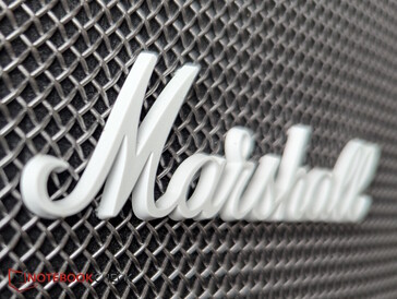 Weißer Marshall-Schriftzug vorne