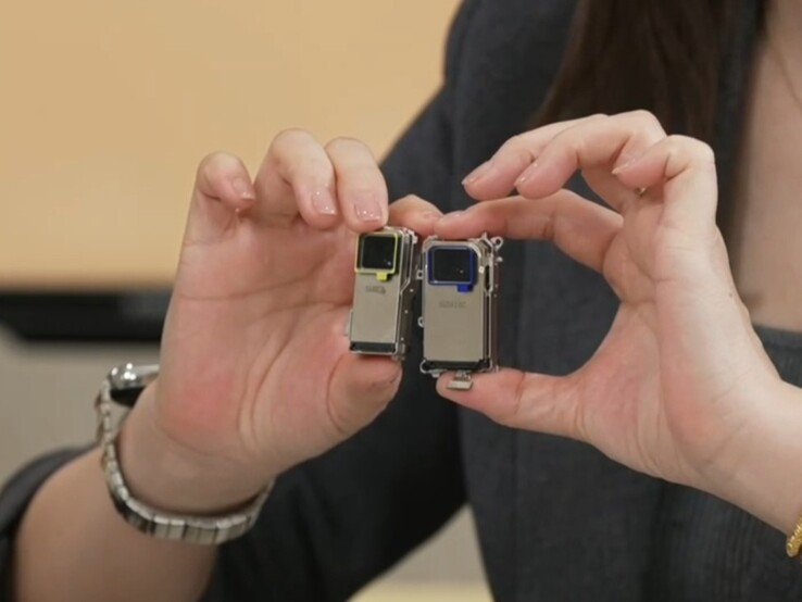 Links: Das Xiaomi 15 Telefoto-Modul, rechts das deutlich größere Periskop-Telefoto des Xiaomi 17 Ultra. (Bildquelle: Xiaomi)