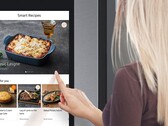 Samsungs smarte Kühlschränke erkennen durch Kameras automatisch, was sich im Inneren befindet, und so Rezepte empfehlen. (Bild: Samsung)