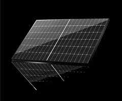 olarmodule von Huasun mit bifazialen Solarzellen und schwarzem Rahmen (Bild: Huasun)