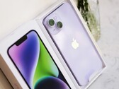 Das Apple iPhone 14 zeigt einige Kamera-Verbesserungen im Vergleich zum iPhone 13. (Bild: Thai Nguyen)