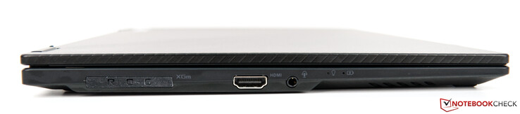 Links: ROG XG Mobile Interface inkl. 1x USB 3.2 Gen2 Typ-C, 1x HDMI 2.0b, 1x 3.5mm Combo Audio Jack