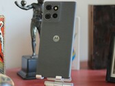 Das Motorola Edge 50 kostet momentan nur noch 299 Euro (Bildquelle: Florian Schmitt)