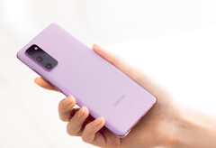 Das Samsung Galaxy S20 FE 2022 wird für einen günstigeren Preis angeboten, ansonsten gibts kaum Neuerungen. (Bild: Samsung)