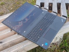 Zum Lenovo Black Friday das ThinkPad T16 AMD, E15 G4 und P14s G3 zu Tiefstpreisen bestellbar (Bild: Eigenes)