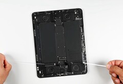 Das Apple iPad lässt sich kaum reparieren, teure Ersatzteile machen Reparaturen wenig attraktiv. (Bildquelle: iFixit)