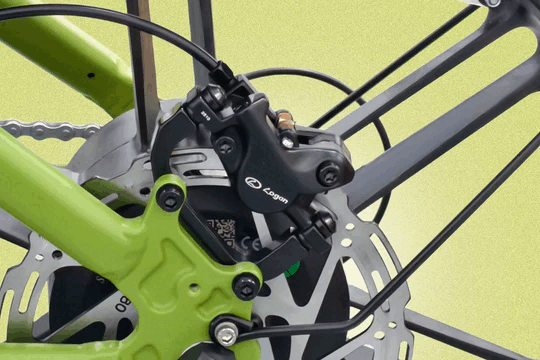 Verbaut sind hydraulische Scheibenbremsen