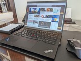 Mit geöffneter OVP ist das toll ausgestattete Lenovo ThinkPad T14s jetzt günstig bestellbar (Bild: Allen Ngo)