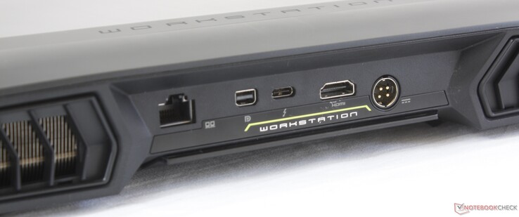 Rückseite: Gigabit RJ-45, Mini-DisplayPort, Thunderbolt 3, HDMI 2.0, Netzanschluss
