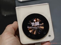 Das Nubia Flip ist eines der günstigsten Foldables am Markt. (Bild: Alexander Fagot, Notebookcheck)