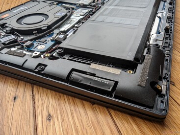 Quad-Lautsprecher mit zwei Aufwärts- und zwei Abwärtsbewegungen