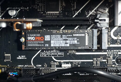 Amazon hat die pfeilschnelle Samsung 990 Pro 2TB SSD heute besonders günstig im Angebot (Bild: Notebookcheck)