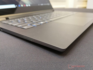 Glatte und matte Alu-Oberflächen