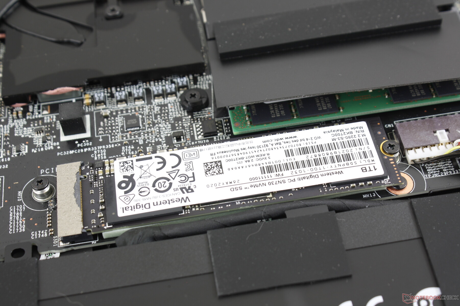 Batteria Di Ricambio Per Laptop MSI WS66 10TMT-207US - 15,2V, 5900 MAh/90Wh, Ai Polimeri Di Litio, Qualità Garantita
