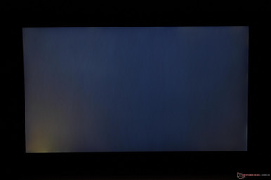 leichtes Screen-Bleeding unten links