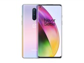 Das OnePlus 8 in der schicken Farbe "Interstellar Glow" gibts derzeit besonders günstig, im Vergleich zur UVP spart man rund 240 Euro. (Bild: OnePlus)
