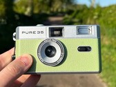 Die Pure35 wird in Grün, Violett und Schwarz angeboten.