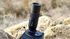 Gemeinsam mit dem Vivo X300 Ultra soll auch ein neuer Telekonverter sowie ein Vivo X300 Max starten, 2026 steht angeblich auch eine Vivo-Minikamera am Plan.