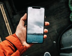 Apple hat angeblich noch nicht entschieden, welches Display das iPhone SE der nächsten Generation erhalten wird. (Bild: Kayra Sercan)