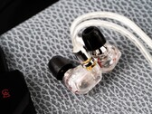 Die neuesten Ohrhörer von Campfire Audio setzen auf ein transparentes Gehäuse. (Bildquelle: Campfire Audio)