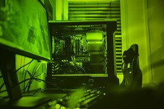 Eine Grafikkarte zu kaufen kann günstiger sein als ein GeForce Now Abo. (Bildquelle: Ella Don, bearbeitet)