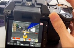 Die Hasselblad X2D kann durch Firmware-Anpassungen jetzt auch Doom zocken.