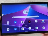 Das günstige Lenovo Tab M10 Plus ist bei Amazon wieder zum Sparpreis von 169 Euro erhältlich (Bild: Notebookcheck)