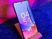 Das Motorola Moto G84 bietet jede Menge Smartphone fürs kleine Budget von knapp 200 Euro (Bild: Florian Schmitt)