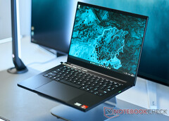 Das Razer Blade 14 hat einen Rabatt in Höhe von rund 300 Euro erhalten (Bild: Alex Wätzel)