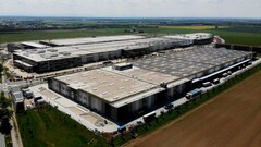 BMW: Kompetenzzentrum für E-Auto-Batterien eröffnet im Herbst in Parsdorf bei München.