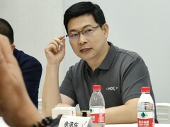 Huawei-Boss Richard Yu bestätigt: Google Services sind aktuell nicht am Mate 30 geplant.