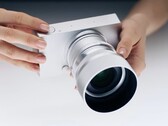 Die Sigma BF packt einen Vollformat-Sensor in ein kompaktes Aluminium-Gehäsue.