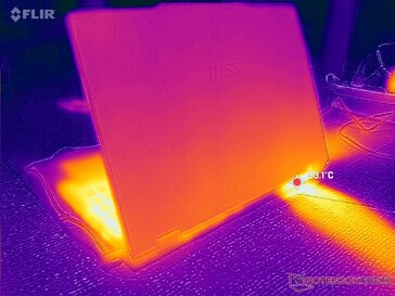 Lüftungsauslass entlang der hinteren und linken Kante