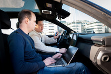 Die R&D-Schmiede von Geely Technology Europe: Ingenieure tüfteln in den neuen Hubs an den smarten Cockpits und globalen BEV-Plattformen der nächsten Generation.