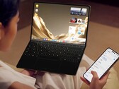 Das Huawei MateBook Fold kann wahlweise mit einer Software- oder einer Bluetooth-Tastatur verwendet werden.