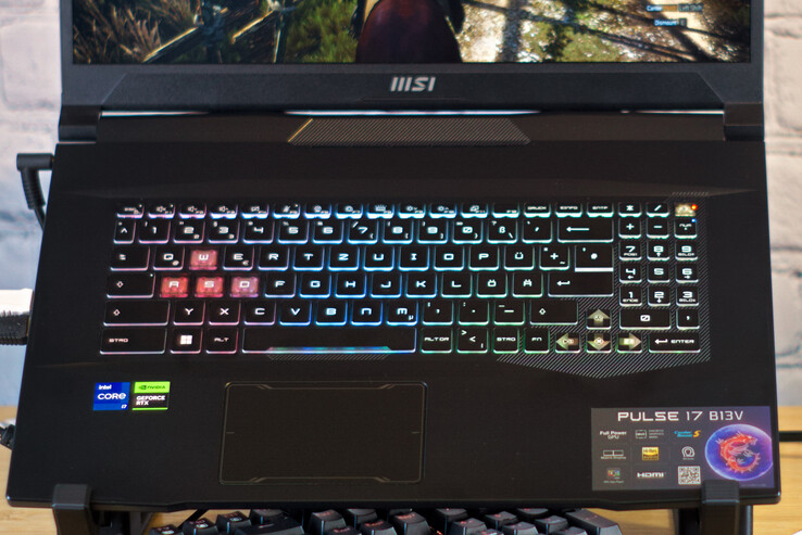 Tastatur und Touchpad am MSI Pulse 17