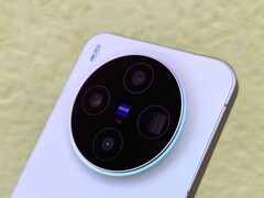 Vivo X300 im Test (Bildquelle: Marcus Herbrich)