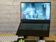 Schenker XMG Focus 15 (E23) Budget-Gaming-Laptop im Test: Viel Leistung zum kleineren Preis