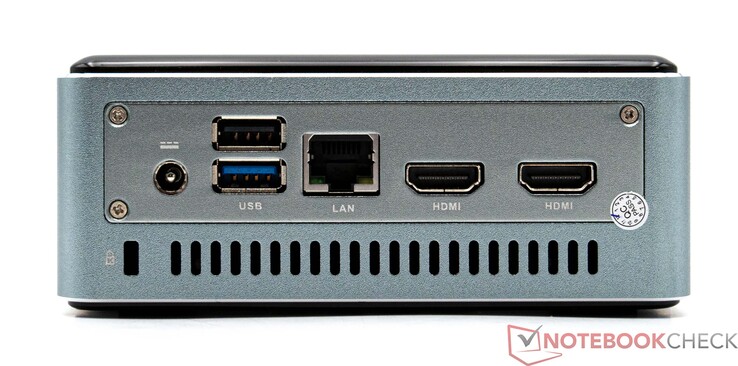 Rückseite, Netzanschluss (19 V; 4,74 A), 1x USB 3.2, 1x USB 2.0, 2,5G LAN, 2x HDMI 2.0