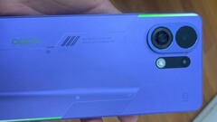 Das angebliche Oppo K13 Turbo Pro Smartphone wurde bereits abgelichtet (Bildquelle: Digital Chat Station)