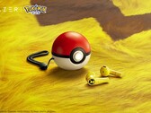 Wer wollte seine komplett drahtlosen In-Ears nicht schon immer in einem Pokéball aufbewahren, in dem sich auch direkt geladen werden? (Bild: Razer)