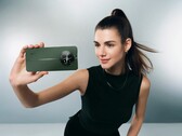 Das Realme 12 setzt auf ein modernes Design mit rundem Kameramodul. (Bild: Realme)