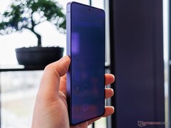 Das Privacy Display soll nächstes Jahr auch beim günstigeren Galaxy S26 Pro verbaut werden.