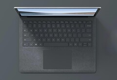 Den schicken Microsoft Surface Laptop 3 kann man sich gerade für einen super Preis schnappen. (Bild: Microsoft)