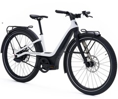 Verschiedene E-Bikes sind im Angebot
