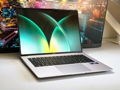 3.1k-OLED-Touchscreen, Core Ultra 9, 32 GB RAM, 1-TB-SSD: Honor MagicBook Pro 14 (2025).